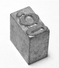 Letter g in type